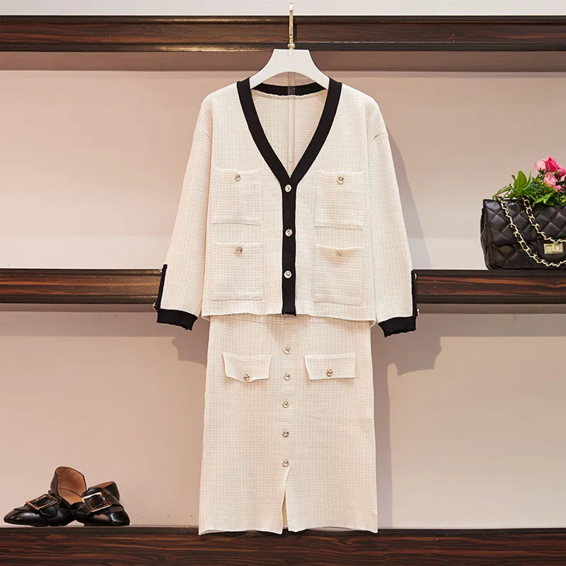 BLLOCUE Autumn Winter Ladies Knitted Sweater Skirt Sets Buttons Pocket Cardigan Sweater + Button Split Skirt Set 2pcs Suits
BLLOCUE Autumn Winter Ladies Knitted Sweater Skirt Sets Buttons Pocket Cardigan Sweater + Button Split Skirt Set 2pcs Suits