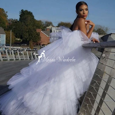 Pretty White Hi Low Tiered Ruffled Tulle Dresses Women Off Shoulder Lastic Waist Strapless Tutu Dress Birthday Party Photography
Pretty White Hi Low Tiered Ruffled Tulle Dresses Women Off Shoulder Lastic Waist Strapless Tutu Dress Birthday Party Photography