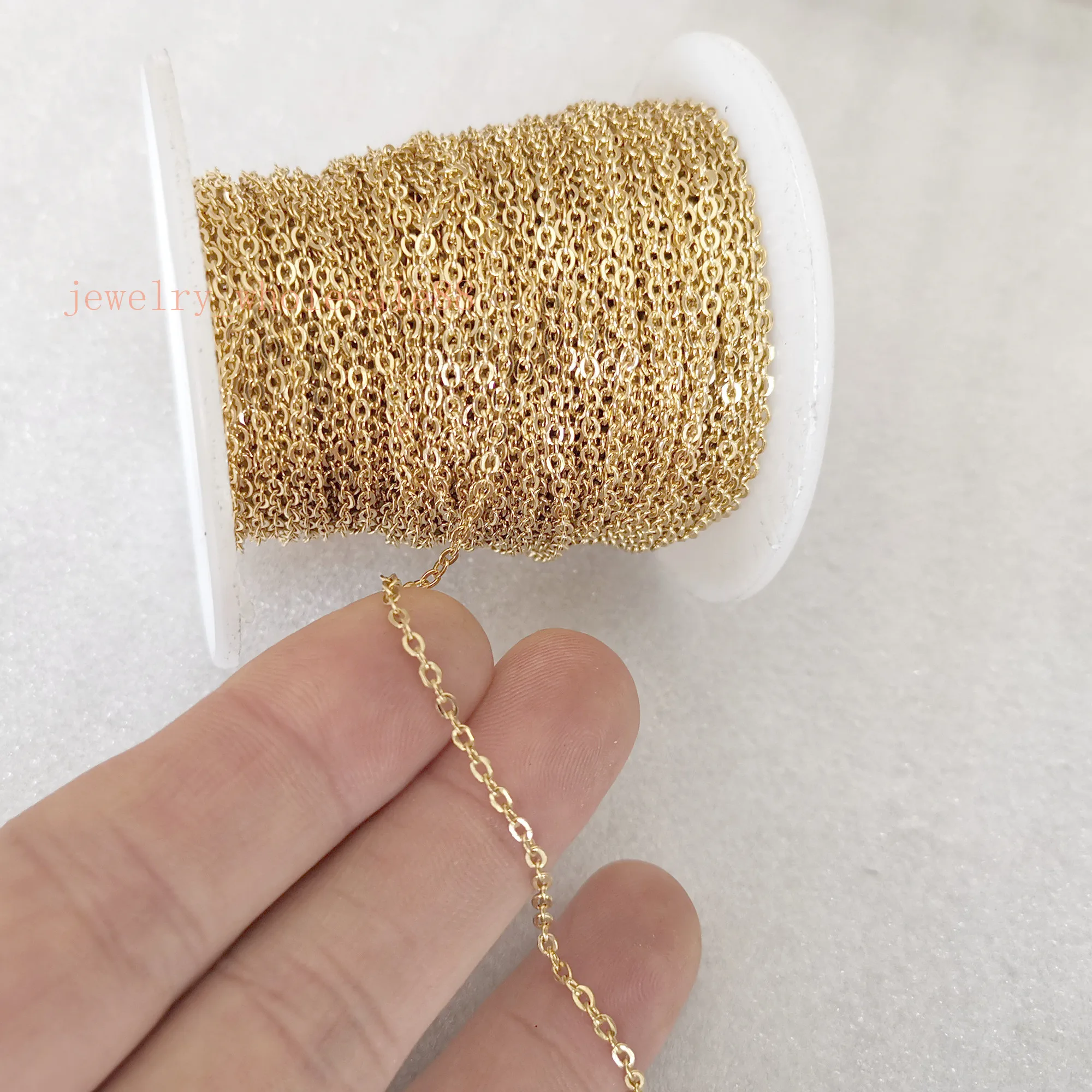 50meter/ Roll Fashion 2.4mm Stainless Steel Flattened Link Chain Jewelry Finding /Marking Chain Strong
50meter/ Roll Fashion 2.4mm Stainless Steel Flattened Link Chain Jewelry Finding /Marking Chain Strong
