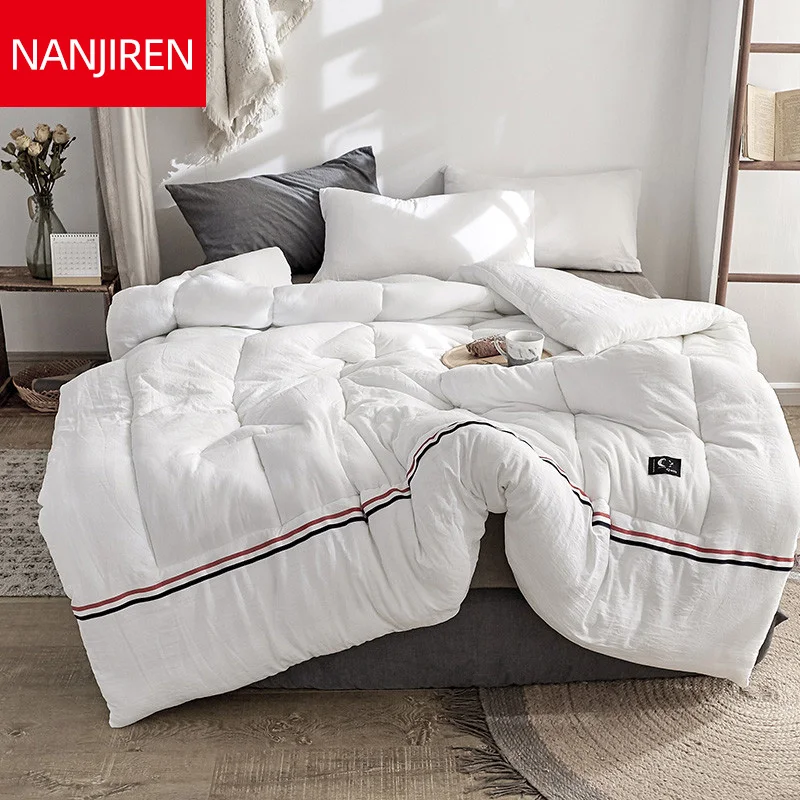 High-grade quilt keeps warm comfortable soft quilt thicker quilt winter Silk soft fiber quilt 200x230cm Pure color quilt 3kg
High-grade quilt keeps warm comfortable soft quilt thicker quilt winter Silk soft fiber quilt 200x230cm Pure color quilt 3kg