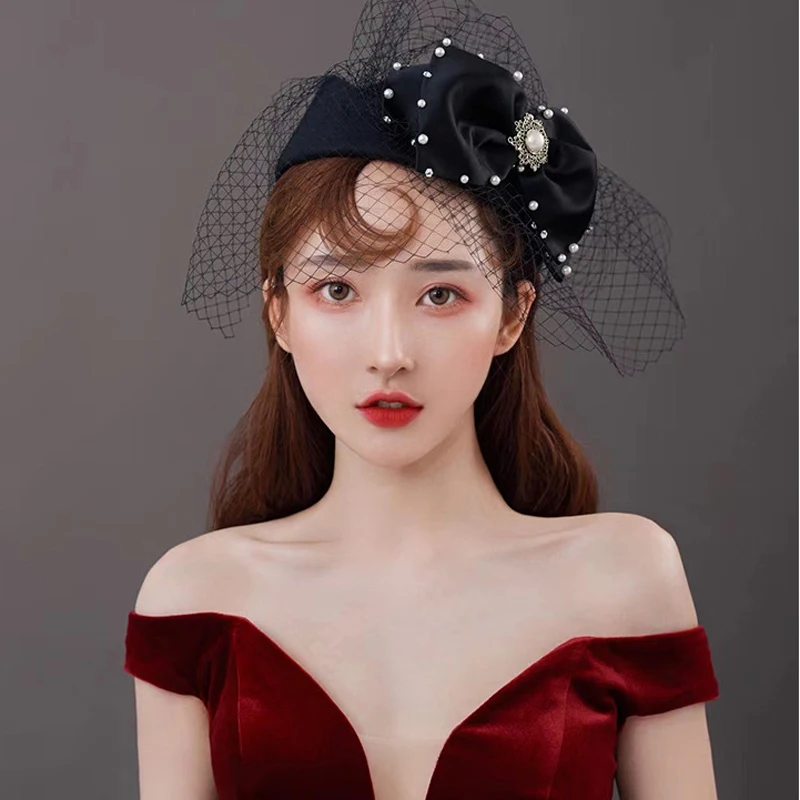 Elegant Women Black Bowknot Veil Fascinator Hat Beret Cap Lady Wedding Cocktail Party Church Wool Felt Pillbox Hat
Elegant Women Black Bowknot Veil Fascinator Hat Beret Cap Lady Wedding Cocktail Party Church Wool Felt Pillbox Hat
