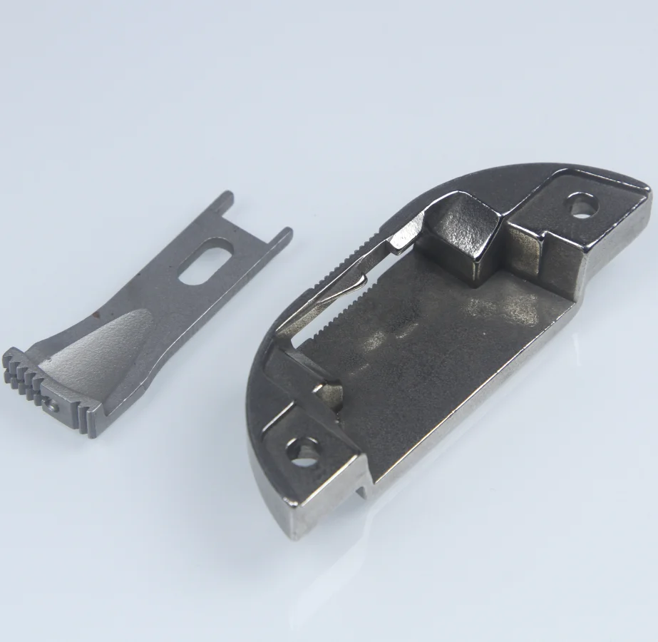 Durkopp 669 Sewing Machine Needle Plate and Feed Dog
Durkopp 669 Sewing Machine Needle Plate and Feed Dog