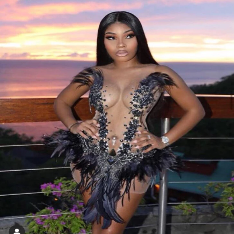 Rhinestones Black Feather Birthday Celebrate Dresses Mesh See Through dress Sexy stage dance costume
Rhinestones Black Feather Birthday Celebrate Dresses Mesh See Through dress Sexy stage dance costume