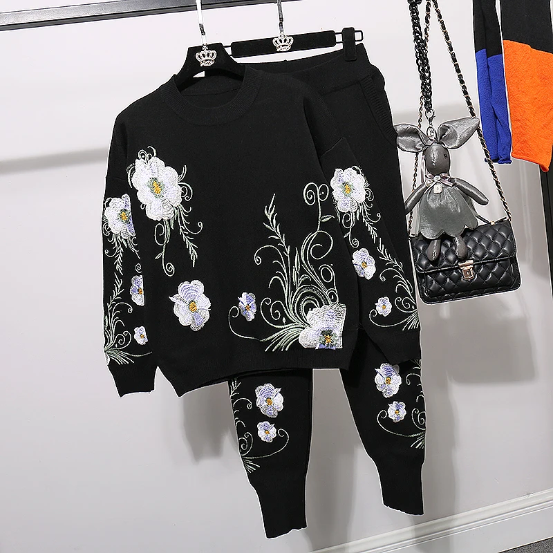 BLLOCUE Autumn Winter Fashion Tracksuit 2 piece set Embroidery Long Sleeve Knitted Sweater + Casual Pants Knit Set Women Tops
BLLOCUE Autumn Winter Fashion Tracksuit 2 piece set Embroidery Long Sleeve Knitted Sweater + Casual Pants Knit Set Women Tops