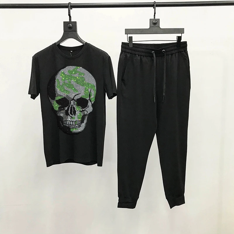 Men's Skull Casual Young Tracksuit Diamond Sets Brand Short Sleeve Round Neck Jogging Summer Fashion T-Shirt New Design
Men's Skull Casual Young Tracksuit Diamond Sets Brand Short Sleeve Round Neck Jogging Summer Fashion T-Shirt New Design