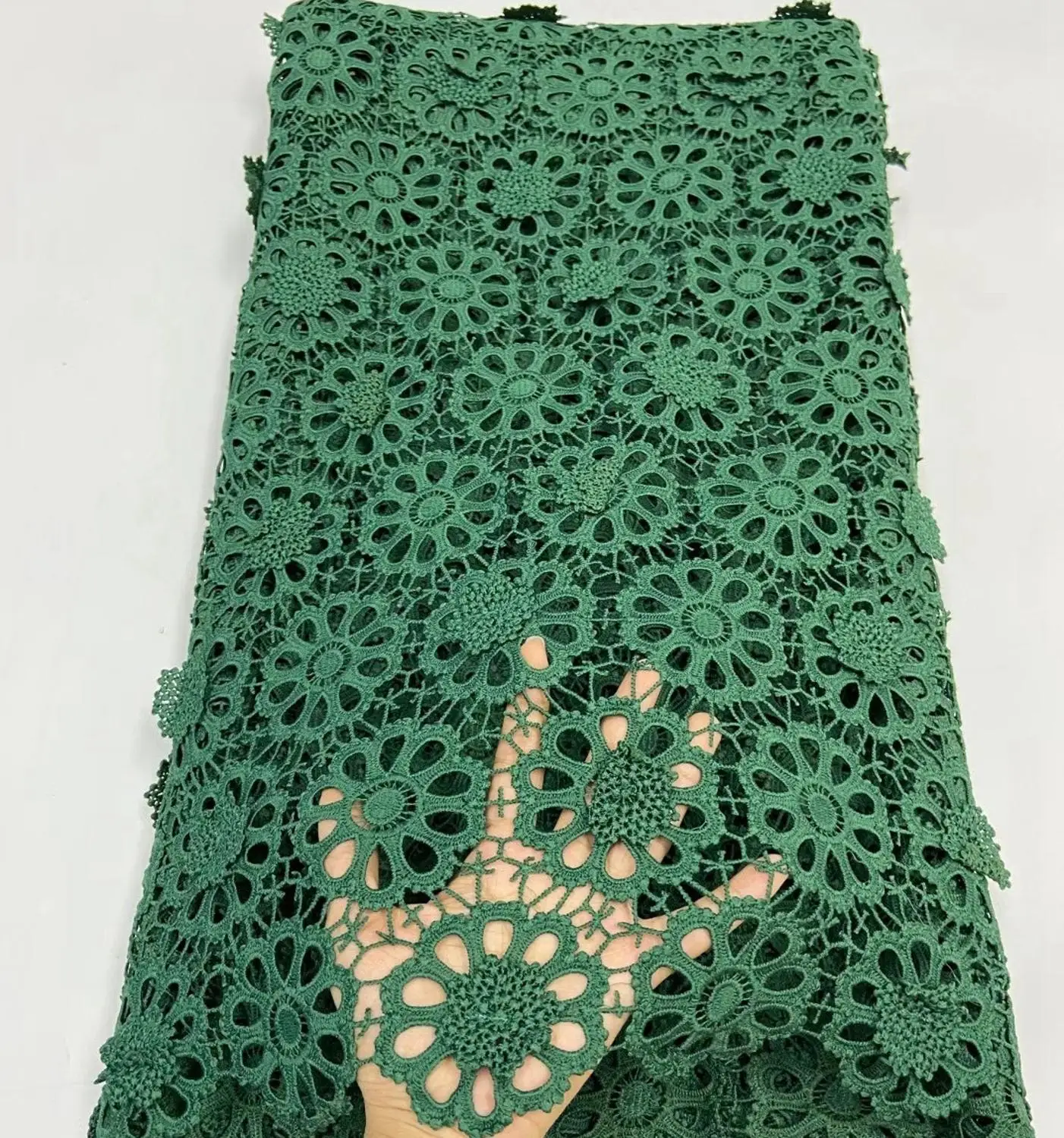 High Quality African Guipure Cord Lace Fabric French Water Soluble lace Cord Lace Fabric For Festival Dress Sewing ML8637
High Quality African Guipure Cord Lace Fabric French Water Soluble lace Cord Lace Fabric For Festival Dress Sewing ML8637