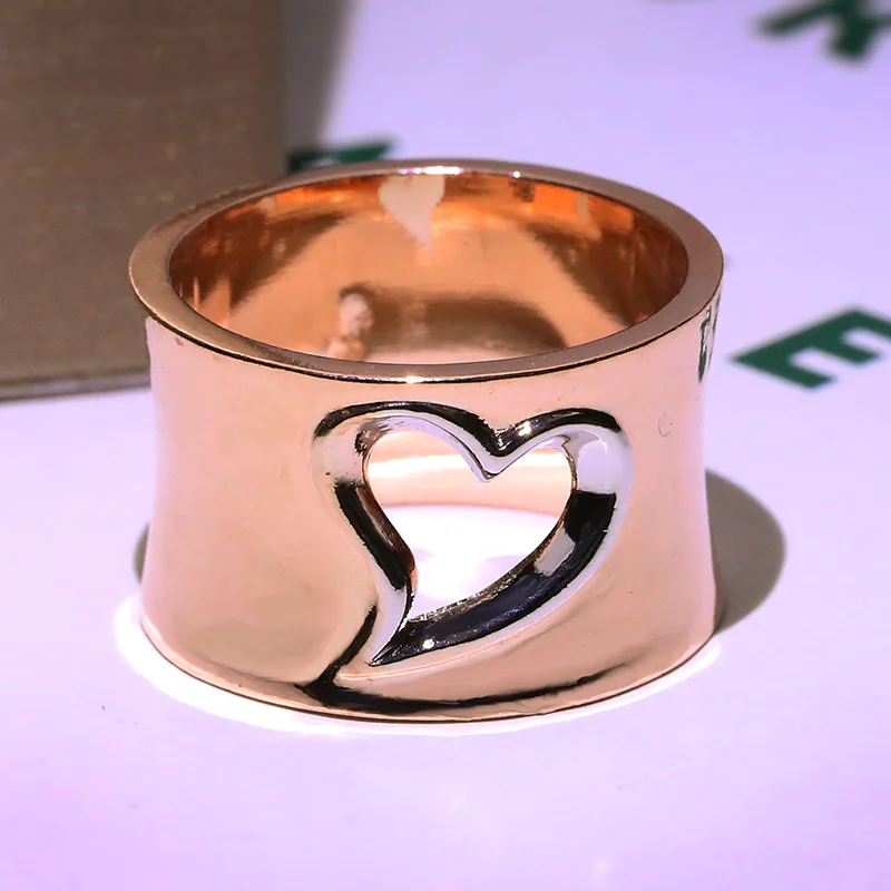 2021 NEW Trend Rose Gold S925 Sliver Rings For Women Two-tone Hollow Heart Fashion Jewelry Bridal Promise Wedding Wholesale
2021 NEW Trend Rose Gold S925 Sliver Rings For Women Two-tone Hollow Heart Fashion Jewelry Bridal Promise Wedding Wholesale