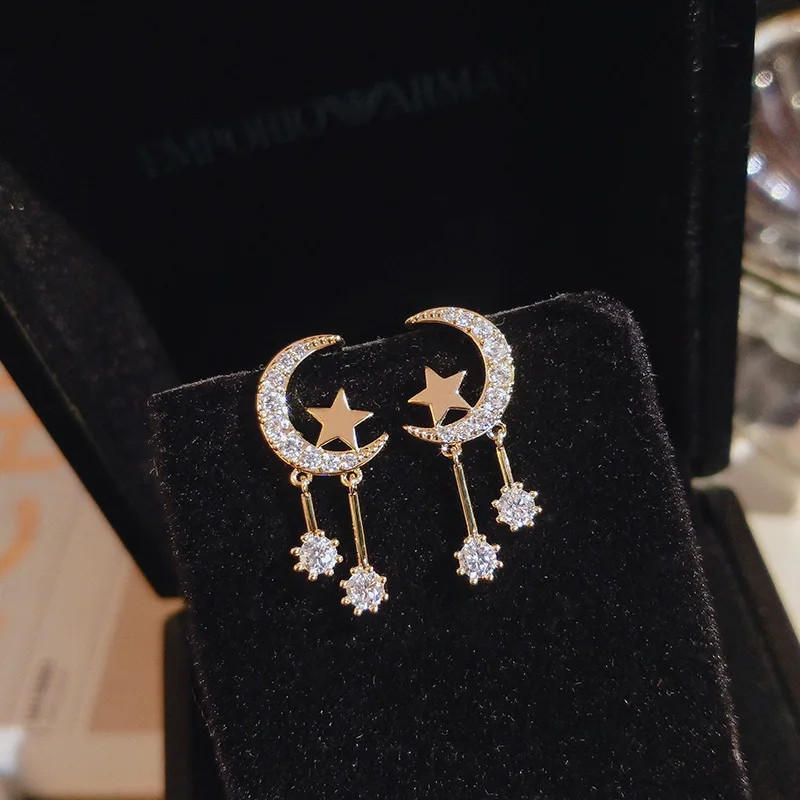 14K Yellow Gold Real Diamond Earring Moon Hollow Wedding Pure Diamonds for Women 14K Gold Peridot Earring Fine Jewelry
14K Yellow Gold Real Diamond Earring Moon Hollow Wedding Pure Diamonds for Women 14K Gold Peridot Earring Fine Jewelry