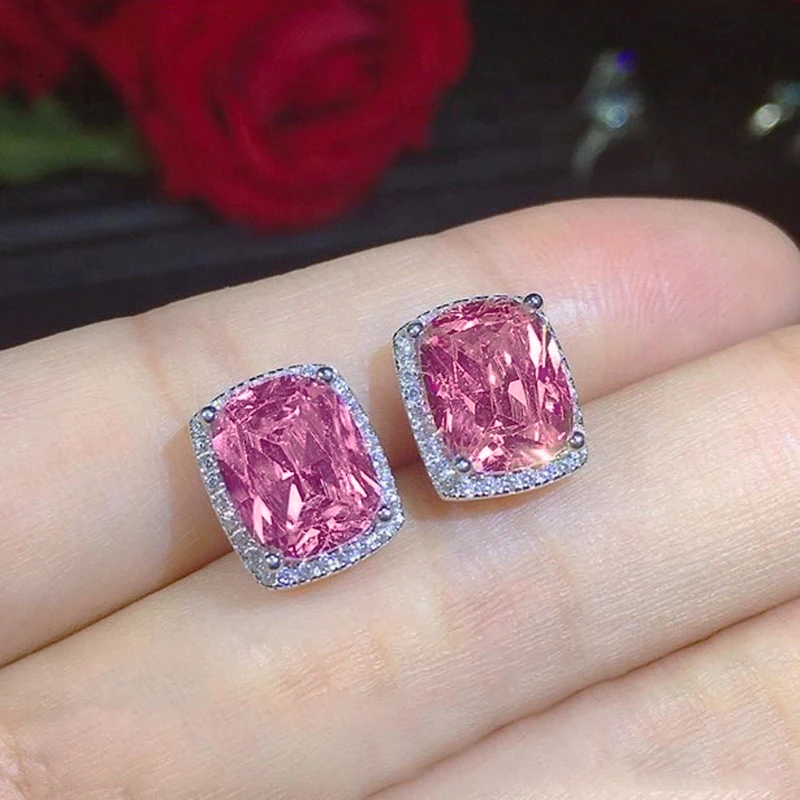 Huitan Classic Women Stud Earrings Jewelry Big Pink Zircon Micro Paved White CZ Elegant Female Accessories Nice Anniversary Gift
Huitan Classic Women Stud Earrings Jewelry Big Pink Zircon Micro Paved White CZ Elegant Female Accessories Nice Anniversary Gift