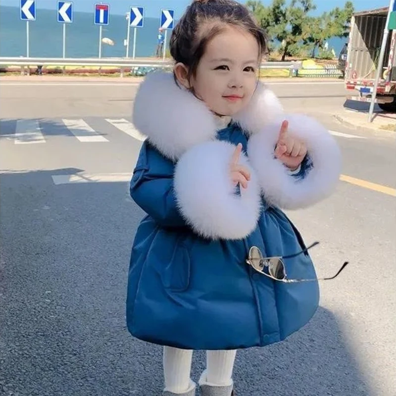2021 New Girls Winter Coat Faux Fur Collar 2-6 Years Old Kids Snowsuit Thick Warm Fashion Outwear Jackets
2021 New Girls Winter Coat Faux Fur Collar 2-6 Years Old Kids Snowsuit Thick Warm Fashion Outwear Jackets