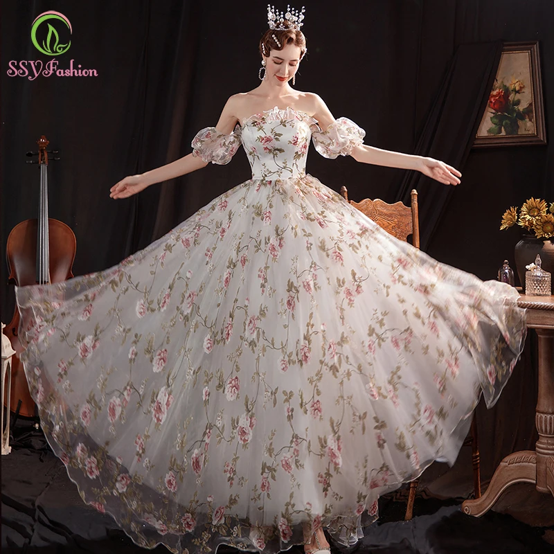 SSYFashion new sweet evening dress Princess print flower strapless Lantern sleeve a-line long formal prom gown vestido de noite
SSYFashion new sweet evening dress Princess print flower strapless Lantern sleeve a-line long formal prom gown vestido de noite