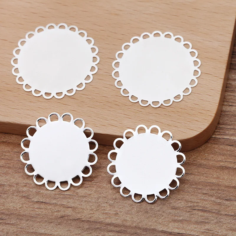 200pcs Flat Circle Pad Bezel Base Setting Pendant Blank fits for 20mm 25mm Stone Cabochons Floating Charms Jewelry Making
200pcs Flat Circle Pad Bezel Base Setting Pendant Blank fits for 20mm 25mm Stone Cabochons Floating Charms Jewelry Making