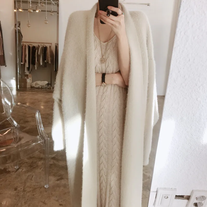 Women Cardigan Coat Imitation Mink Cashmere Soft Autumn Winter Loose Knitwear Outerwear Office Lady Elegant Knit Sweater
Women Cardigan Coat Imitation Mink Cashmere Soft Autumn Winter Loose Knitwear Outerwear Office Lady Elegant Knit Sweater