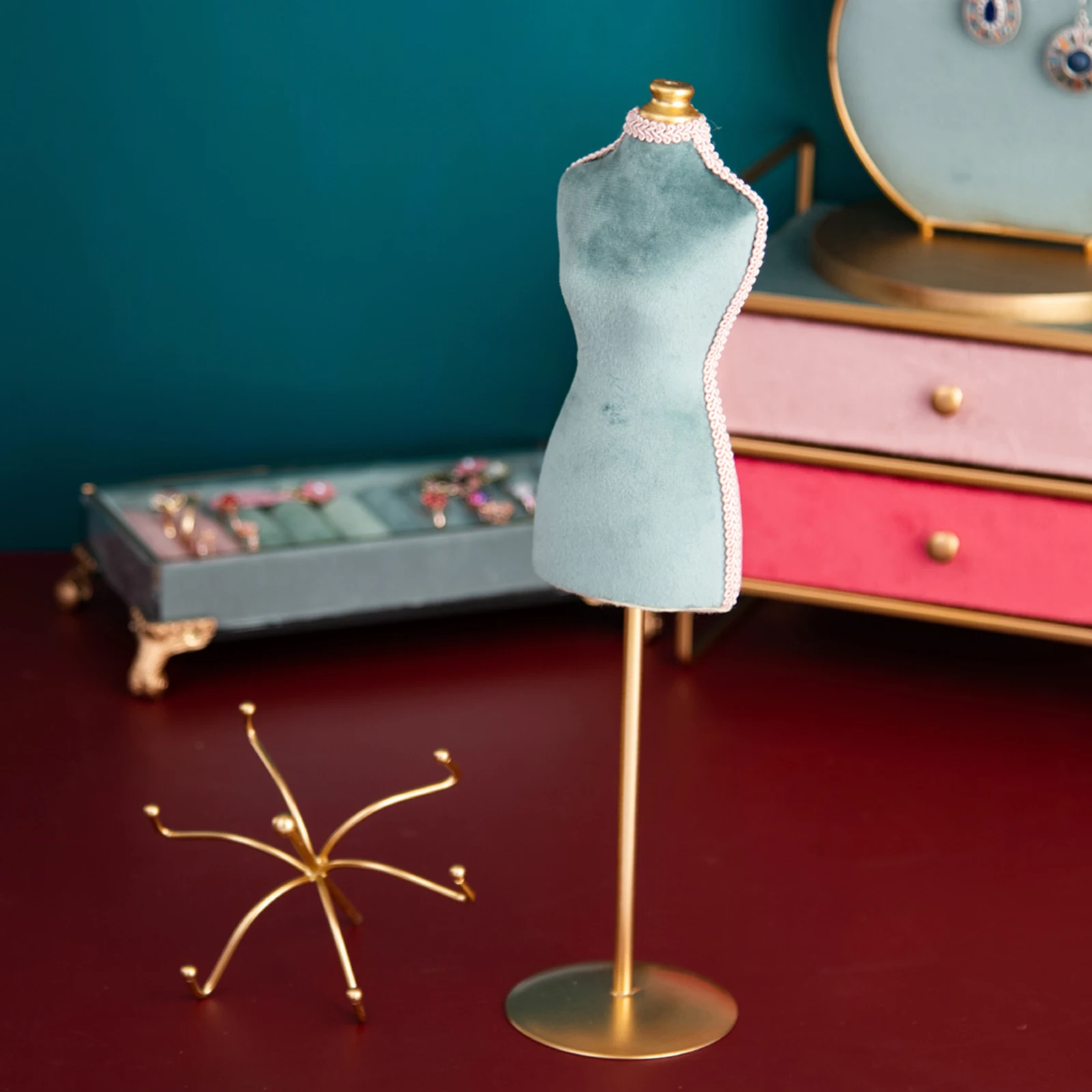 Fashion Jewelry Display Stand Mannequin Ornament for Earrings Ring Necklace Jewelry Shelf Counter Pendant Jewelry Display Stand
Fashion Jewelry Display Stand Mannequin Ornament for Earrings Ring Necklace Jewelry Shelf Counter Pendant Jewelry Display Stand