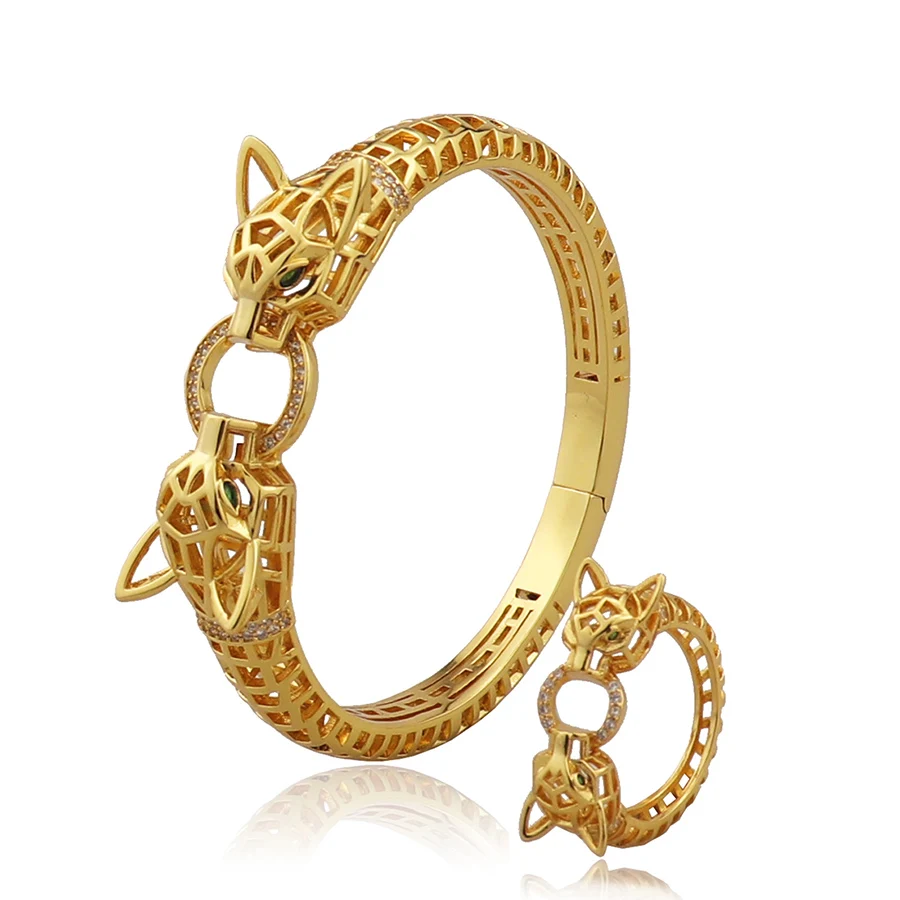 Classic fashion high quality animal series double leopard head hollow bracelet with open ring hot selling jewelry set B1359
Classic fashion high quality animal series double leopard head hollow bracelet with open ring hot selling jewelry set B1359