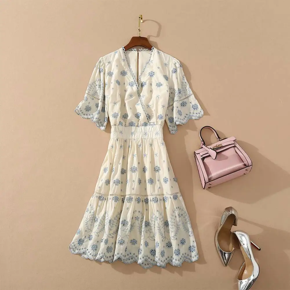 High Quality New Pop Nice Designer Runway Dress Women's V-Neck Ruffles Sleeve Hollow Out Cotton Embroidery Sweet Mini Dress
High Quality New Pop Nice Designer Runway Dress Women's V-Neck Ruffles Sleeve Hollow Out Cotton Embroidery Sweet Mini Dress