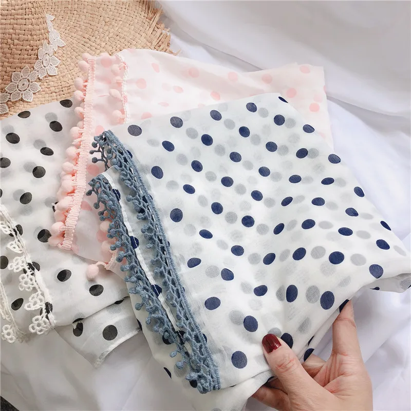 2019 Beautiful Polka Print Pompon Trim Scarves Shawls Cotton Dot Spot Lace Foulard Long Wrap Scarf Hijab 3 Color Free Shipping
2019 Beautiful Polka Print Pompon Trim Scarves Shawls Cotton Dot Spot Lace Foulard Long Wrap Scarf Hijab 3 Color Free Shipping