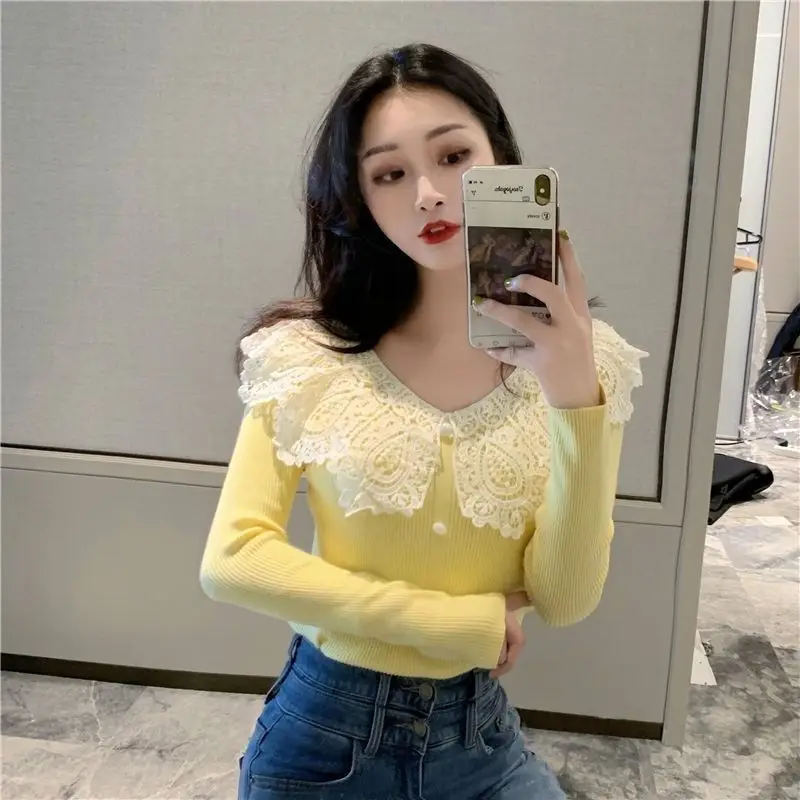 Woman Sweaters Spring and Autumn Lace Edge V-neck Patchwork Yellow Long-Sleeved Sweater Top Sweater Femme Chandails Pull Hiver
Woman Sweaters Spring and Autumn Lace Edge V-neck Patchwork Yellow Long-Sleeved Sweater Top Sweater Femme Chandails Pull Hiver