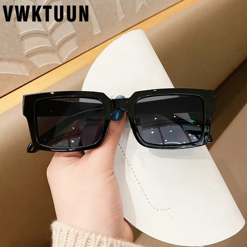 VWKTUUN прямоугольные солнцезащитные очки Для женщин свободный Для женщин солнцезащитные очки простые широкие стекла UV400 квадратный дизайн Красочные Солнцезащитные очки для женщин
VWKTUUN прямоугольные солнцезащитные очки Для женщин свободный Для женщин солнцезащитные очки простые широкие стекла UV400 квадратный дизайн Красочные Солнцезащитные очки для женщин