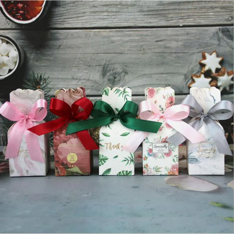 50pcs Vase Candy Box Favors Gift Box With Ribbon Chocolate Package Cookies Paper Bag Wedding Decoration Birthday Party Supplies
50pcs Vase Candy Box Favors Gift Box With Ribbon Chocolate Package Cookies Paper Bag Wedding Decoration Birthday Party Supplies
