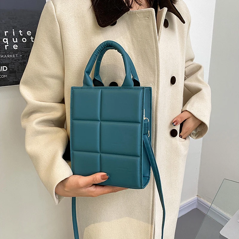 Fashion Square Shoulder Bag 2022 New Plaid Pu Leather Handbags Crossbody Bags Simple Style Small Top-handle Bag
Fashion Square Shoulder Bag 2022 New Plaid Pu Leather Handbags Crossbody Bags Simple Style Small Top-handle Bag