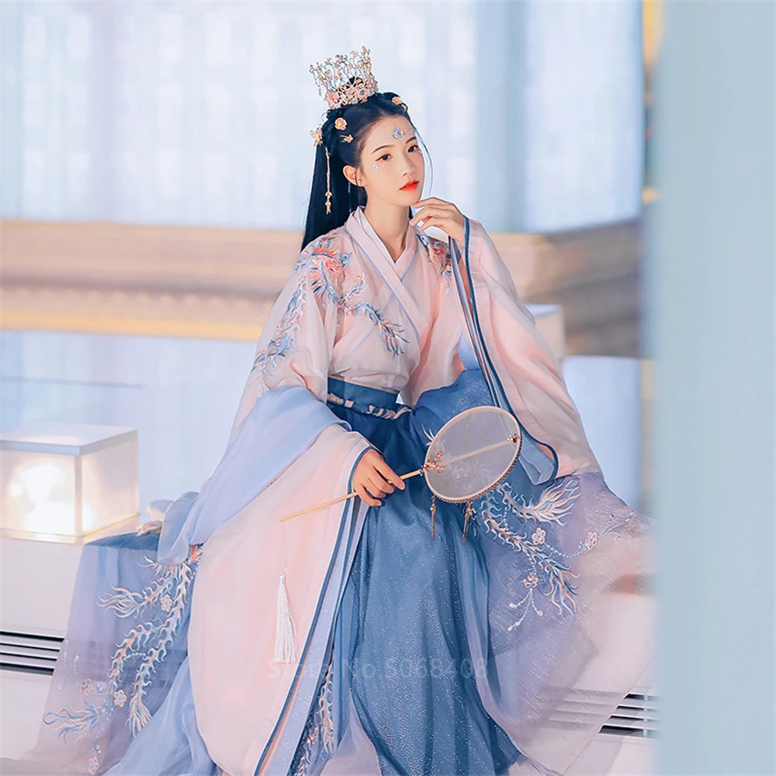 Elegant Hanfu for Women Embroidery Mesh 6m Big Swing Phoenix Embroidery Hanfu Gradient Color Dress Fairy Girls Performance
Elegant Hanfu for Women Embroidery Mesh 6m Big Swing Phoenix Embroidery Hanfu Gradient Color Dress Fairy Girls Performance