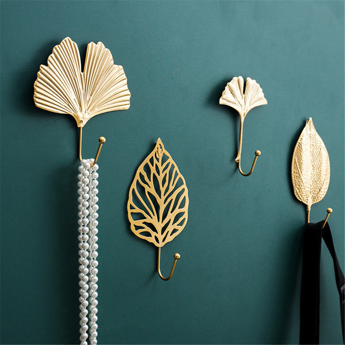 Coat Hooks Decorative Wall Iron Art Golden Leaf Design Mounted Hanger for Hanging Hat Scarves Purse Handbag Key Home Kitchen
Coat Hooks Decorative Wall Iron Art Golden Leaf Design Mounted Hanger for Hanging Hat Scarves Purse Handbag Key Home Kitchen