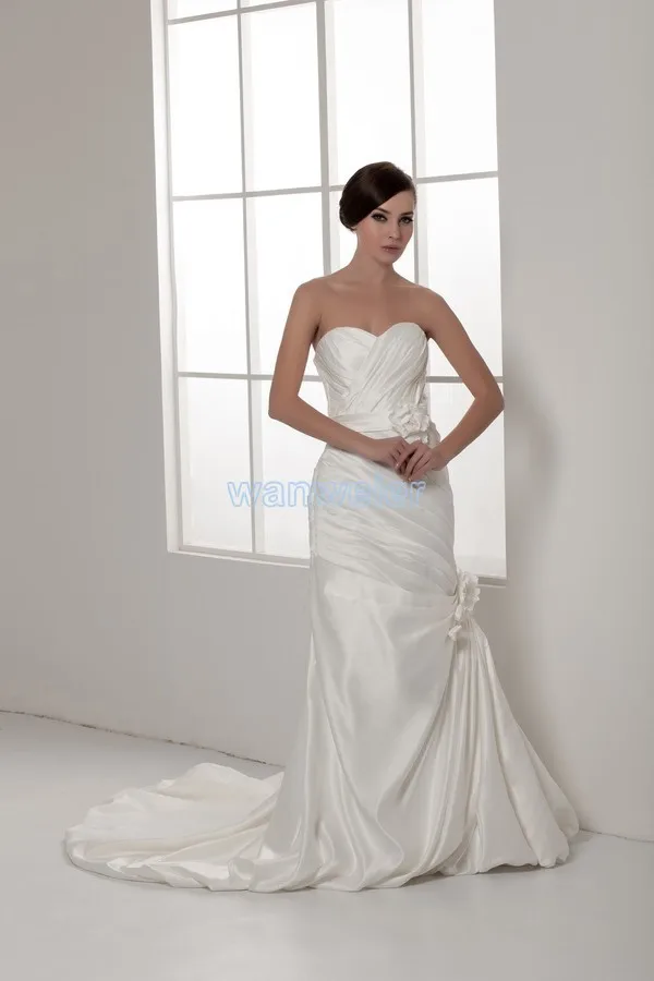 free shipping 2014 new design hot bridal gown good quality custom size/color handmade flower small train sheath wedding dress
free shipping 2014 new design hot bridal gown good quality custom size/color handmade flower small train sheath wedding dress