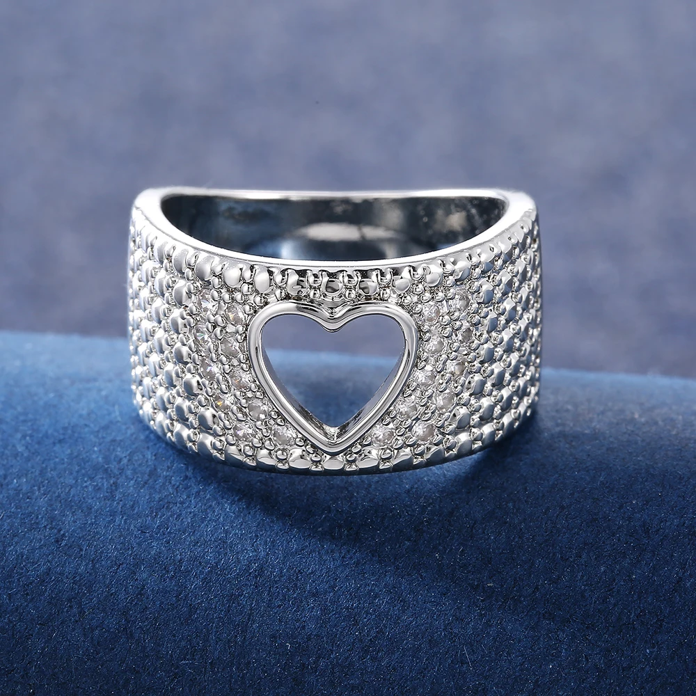 Huitan Hollow Out Heart Design Women Jewelry Wedding Party Finger-rings Dazzling Crystal Cubic Zirconia Female Statement Rings
Huitan Hollow Out Heart Design Women Jewelry Wedding Party Finger-rings Dazzling Crystal Cubic Zirconia Female Statement Rings