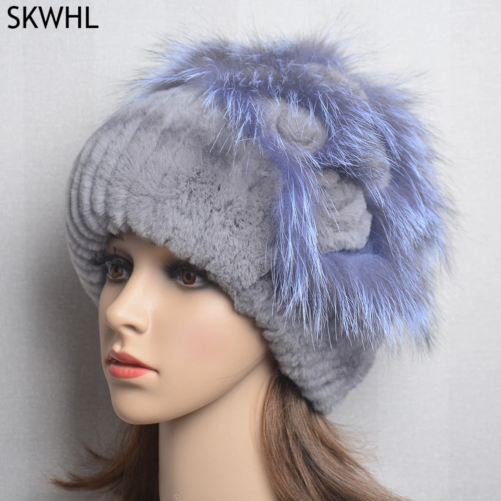 Hot Sale Russian Women Winter Real Rex Rabbit Fur Hats Floral Warm Natural Rex Rabbit Fur Caps Knitted Lady Top With Fox Fur Hat
Hot Sale Russian Women Winter Real Rex Rabbit Fur Hats Floral Warm Natural Rex Rabbit Fur Caps Knitted Lady Top With Fox Fur Hat