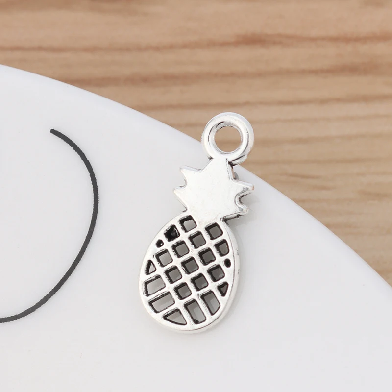 50 Pieces Tibetan Silver Hollow Pineapple Fruit Charms Pendants 2 Sided for Bracelet DIY Jewellery Making Accessories 21x9mm
50 Pieces Tibetan Silver Hollow Pineapple Fruit Charms Pendants 2 Sided for Bracelet DIY Jewellery Making Accessories 21x9mm