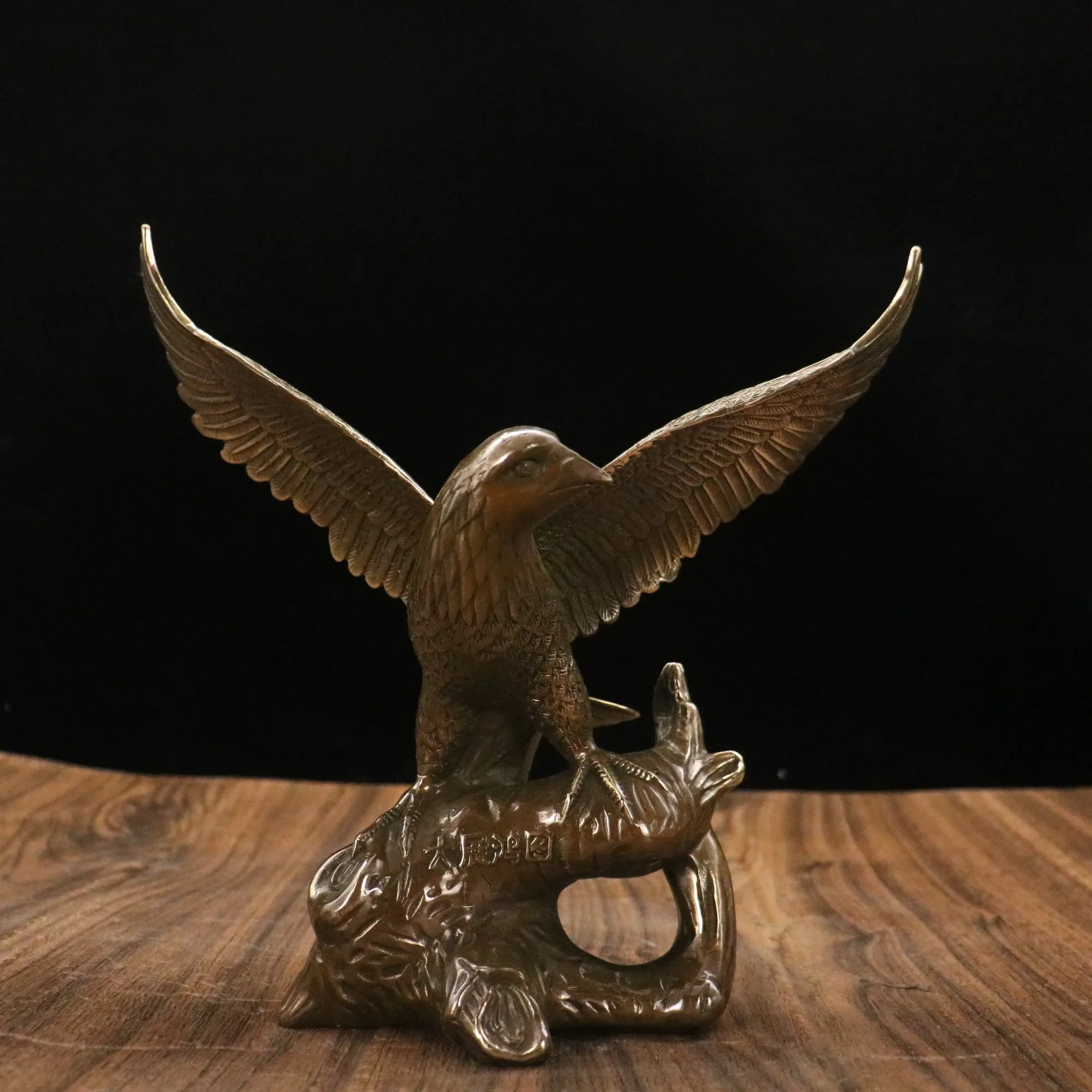 9"Tibetan Temple Collection Old Bronze Patina Eagle Statue Grand Plans Riches Gather wealth Office Ornaments Town House Exorcism
9"Tibetan Temple Collection Old Bronze Patina Eagle Statue Grand Plans Riches Gather wealth Office Ornaments Town House Exorcism