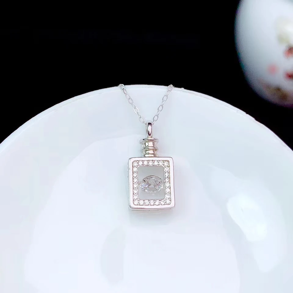 Newest pouring shiny moissanite necklace 925 sterling silver birthday gift 5x5mm gem size women lucky necklace
Newest pouring shiny moissanite necklace 925 sterling silver birthday gift 5x5mm gem size women lucky necklace