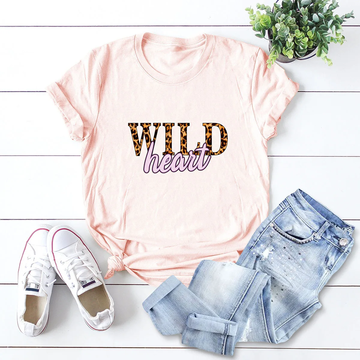 Summer leisure hot sale letter printing short-sleeved women's T-shirt 100% cotton party couple
Summer leisure hot sale letter printing short-sleeved women's T-shirt 100% cotton party couple