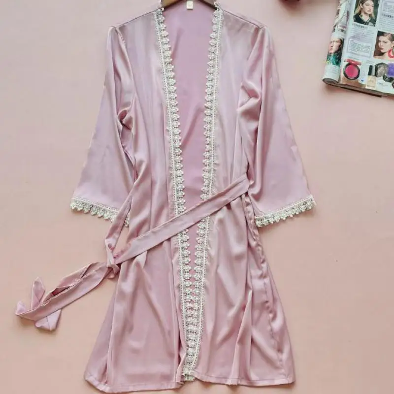 Sleepwear Lady Kimono Robe Gown Summer Satin Wedding Party Loungewear Sexy Thin Summer Dressing With Belt Intimate Lingerie
Sleepwear Lady Kimono Robe Gown Summer Satin Wedding Party Loungewear Sexy Thin Summer Dressing With Belt Intimate Lingerie