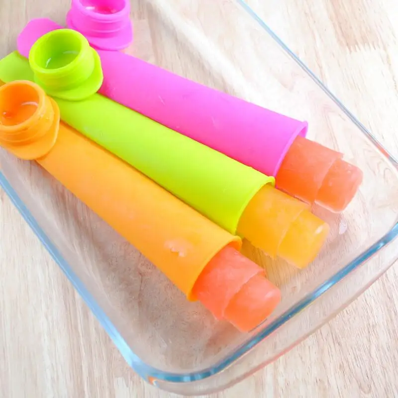 Popsicle Mould 6 Color DIY Silicone Multicolor Sleeve Nontoxic Environmental Ice Cream Mold Tools With Cover LX7939
Popsicle Mould 6 Color DIY Silicone Multicolor Sleeve Nontoxic Environmental Ice Cream Mold Tools With Cover LX7939