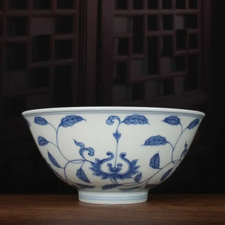 Китайская сине-белая фарфоровая чаша Ming Chenghua с цветами ручной росписи 5,75 дюйма
Китайская сине-белая фарфоровая чаша Ming Chenghua с цветами ручной росписи 5,75 дюйма