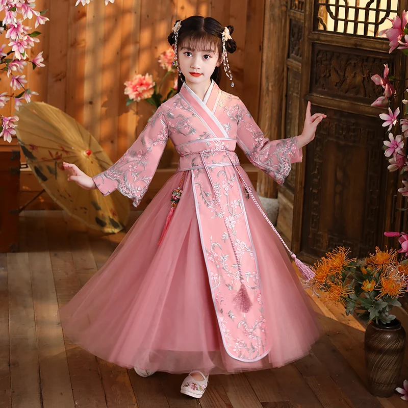 Chinese Hanfu Winter Girl Perform Dress Lovely Flower Girl Dress Wedding Gown Kids Photography Dresses Girls New Year Dress
Chinese Hanfu Winter Girl Perform Dress Lovely Flower Girl Dress Wedding Gown Kids Photography Dresses Girls New Year Dress