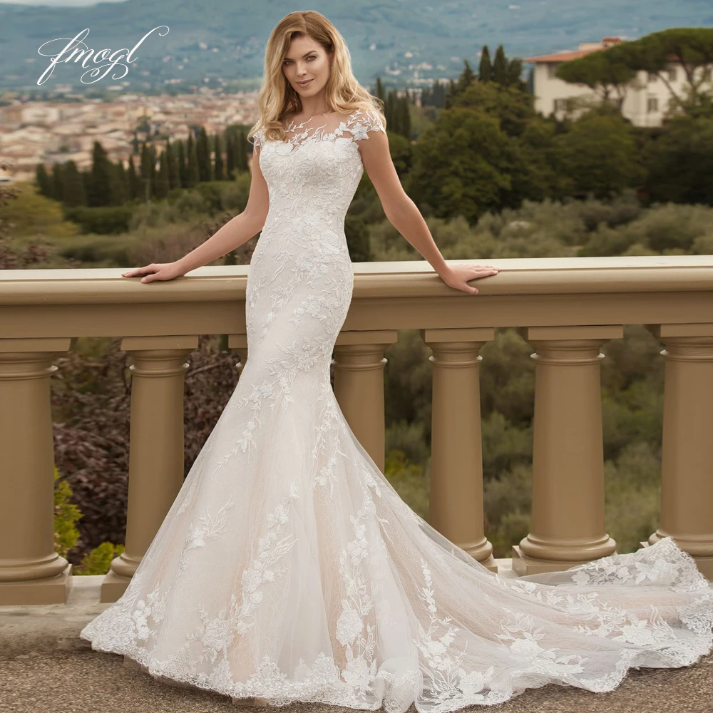 Fmogl Luxury Cap Sleeve Lace Mermaid Wedding Dresses Elegant Scoop Neck Appliques Sweep Train Vintage Trumpet Bridal Gowns
Fmogl Luxury Cap Sleeve Lace Mermaid Wedding Dresses Elegant Scoop Neck Appliques Sweep Train Vintage Trumpet Bridal Gowns