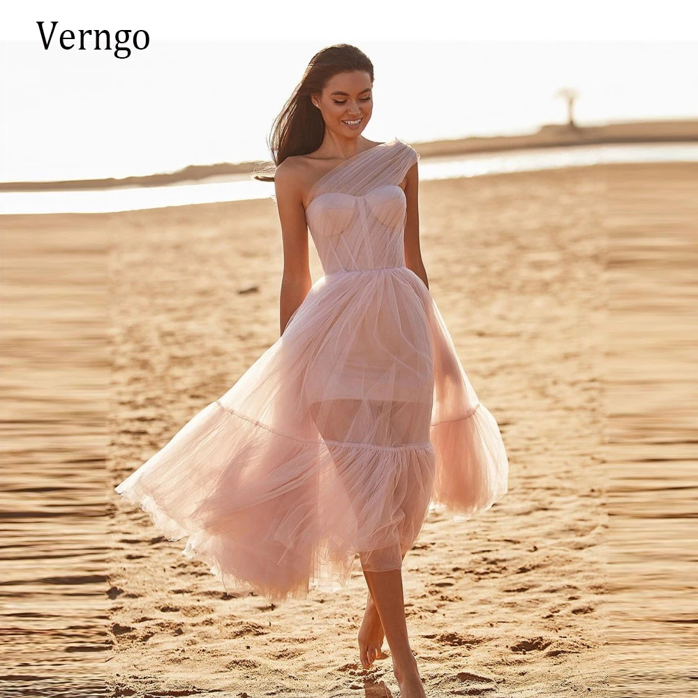 Verngo Simple A Line Pastel Pink Tulle Prom Dresses One Shoulder Pleats Tea Length Wedding Party Gowwns Beach 2021 Formal Dress
Verngo Simple A Line Pastel Pink Tulle Prom Dresses One Shoulder Pleats Tea Length Wedding Party Gowwns Beach 2021 Formal Dress