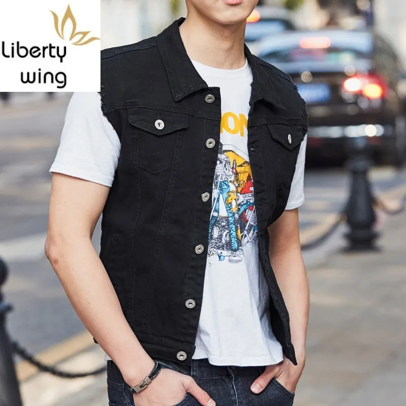 Mens Waistcoat New Fashion Summer Hot Sale Slim Fit Sleeveless Denim Vests Biker Casual Pockets Single Breasted Coat Men
Mens Waistcoat New Fashion Summer Hot Sale Slim Fit Sleeveless Denim Vests Biker Casual Pockets Single Breasted Coat Men