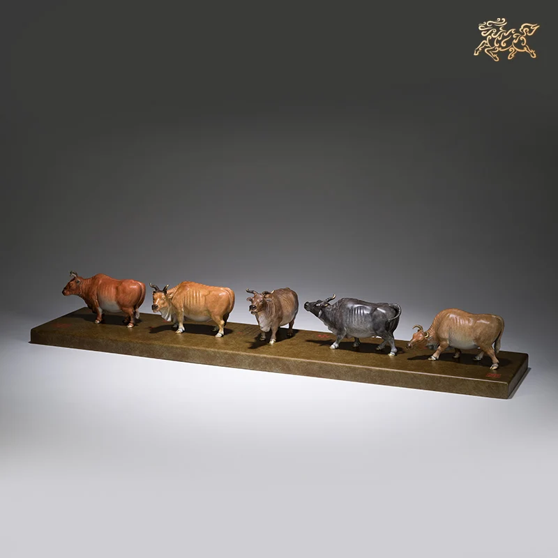 Bull Market Copper Five-bull Statue Chinese Household Feng Shui Decoration Attract Good Luck and Fortune Business Gifts
Bull Market Copper Five-bull Statue Chinese Household Feng Shui Decoration Attract Good Luck and Fortune Business Gifts