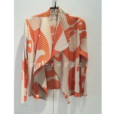 HOT SELLING Miyake fold turn-down collar long sleeve geometric patchwork open stitch IN STOCK
HOT SELLING Miyake fold turn-down collar long sleeve geometric patchwork open stitch IN STOCK