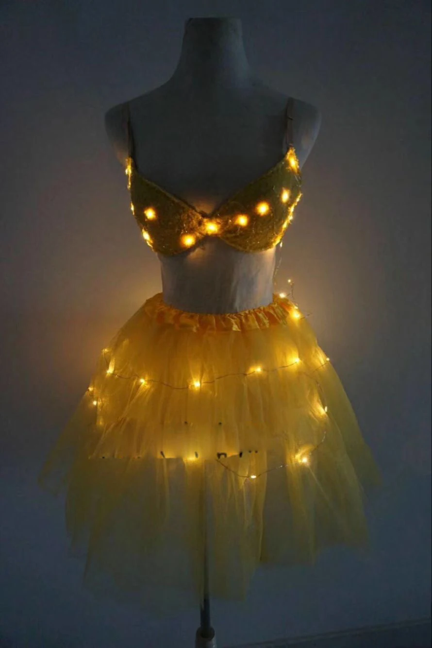 sexy EDM music festival bra and skirts cosplay costume party led light up skirts tutu dress girls dance wear
sexy EDM music festival bra and skirts cosplay costume party led light up skirts tutu dress girls dance wear