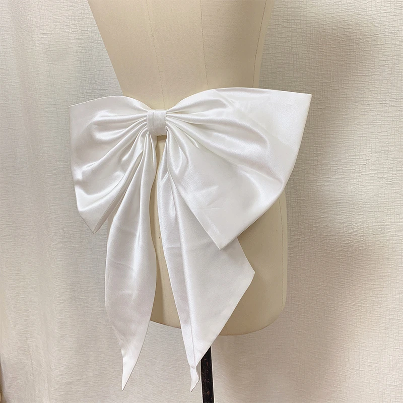 Solid Color Satin Bow Seperate 3 Colors Soft Mesh Encryption Satin for Woman Elegant Formal Satin Wedding Accessories Big Bow
Solid Color Satin Bow Seperate 3 Colors Soft Mesh Encryption Satin for Woman Elegant Formal Satin Wedding Accessories Big Bow
