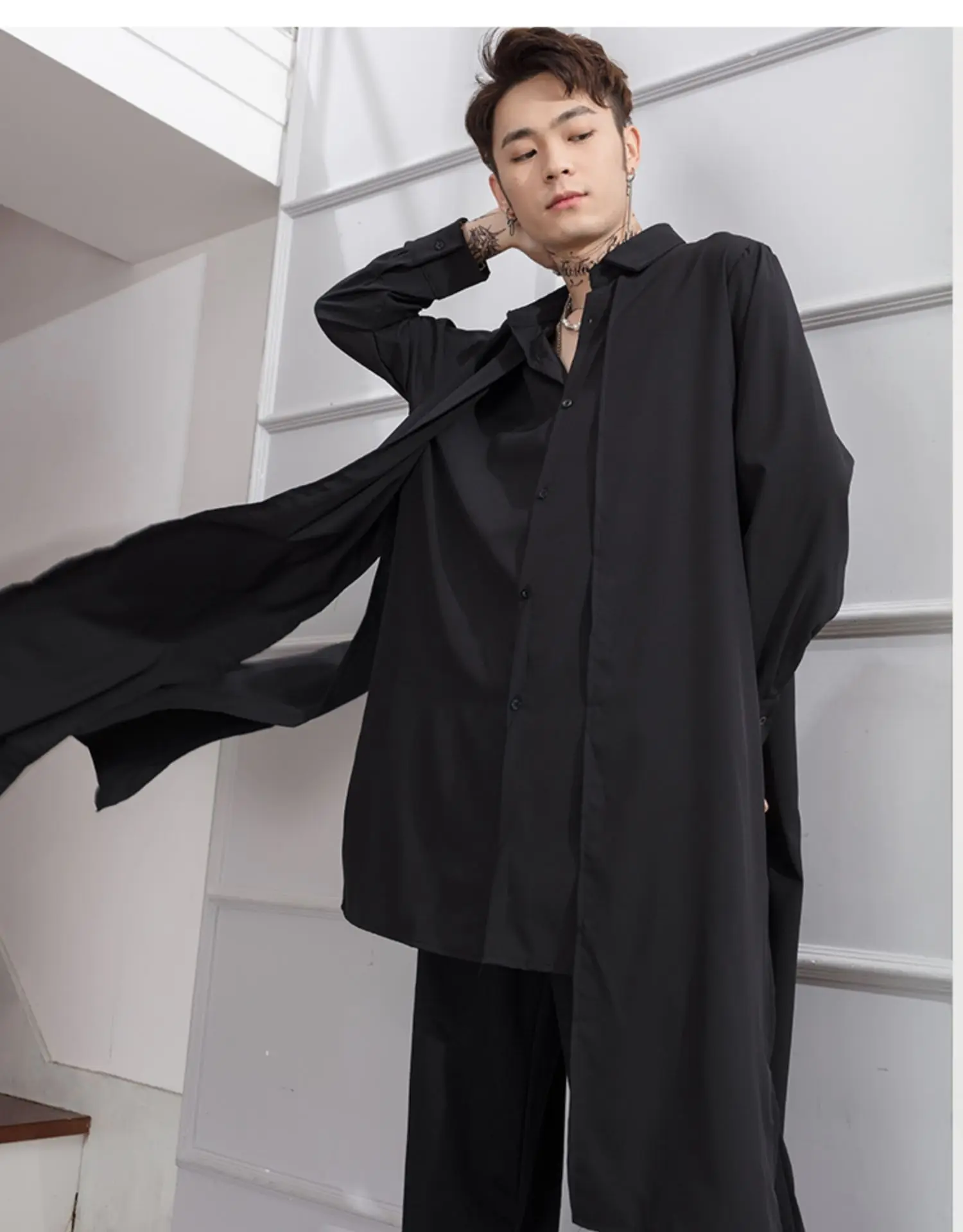 Spring and autumn shirt design sense abstinence men's wear fake two very fairy net red long elegant shirt men's wear
Spring and autumn shirt design sense abstinence men's wear fake two very fairy net red long elegant shirt men's wear