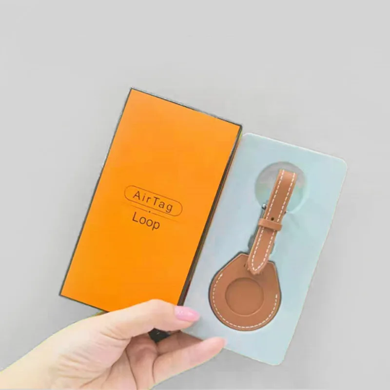 Custom Packaging Paper Box for Airtag Leather Case Leather Box for Apple Anti-Lost Tracking Locator AS302
Custom Packaging Paper Box for Airtag Leather Case Leather Box for Apple Anti-Lost Tracking Locator AS302