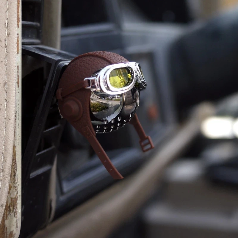 Original Design Helmet Car Air Freshener Original Pilot Car Flavoring Stylish Car Perfume Leather Strap Hanging Car Fragrance
Original Design Helmet Car Air Freshener Original Pilot Car Flavoring Stylish Car Perfume Leather Strap Hanging Car Fragrance