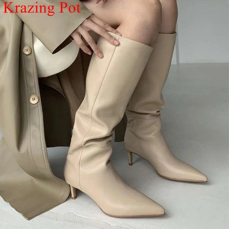 Krazing Pot Big Size 43 Cow Leather Pleated Stretch Boots High Heels Pointed Toe Party Brand Warm Winter Slip On Knee-high Boots
Krazing Pot Big Size 43 Cow Leather Pleated Stretch Boots High Heels Pointed Toe Party Brand Warm Winter Slip On Knee-high Boots