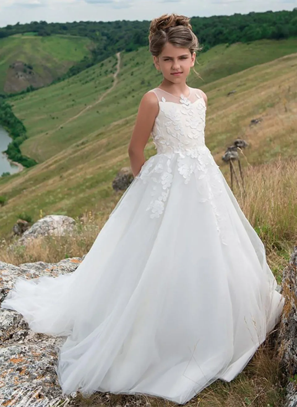 O-Neck Girls Pageant Applique Baby Children Party Dress Birthday Christmas Kids Formal Wear Tulle Custom Flower Girls Dresses
O-Neck Girls Pageant Applique Baby Children Party Dress Birthday Christmas Kids Formal Wear Tulle Custom Flower Girls Dresses